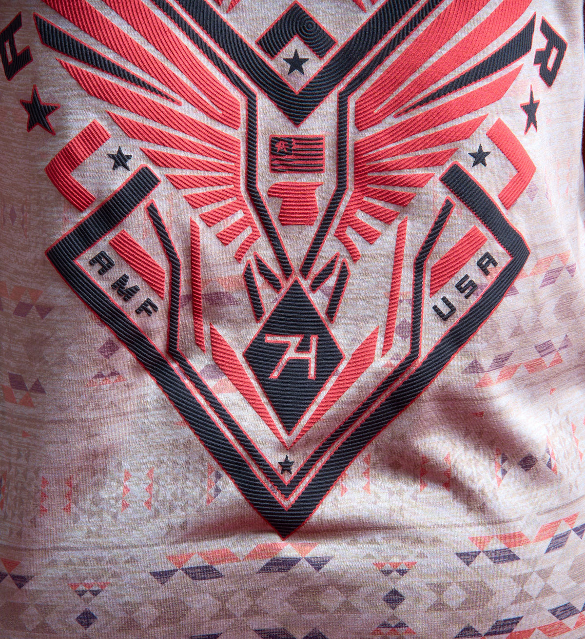 Linn Grove Tee