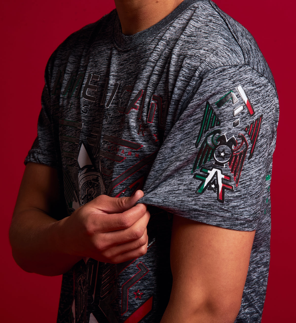 Buckingham Tee