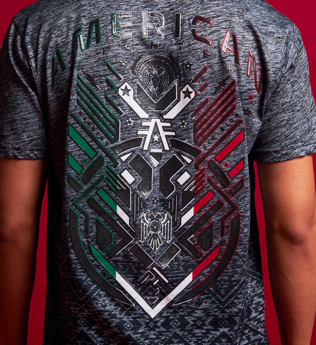 Buckingham Tee